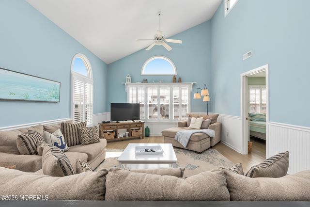 170 Flamingo Road, Tuckerton, NJ 08087