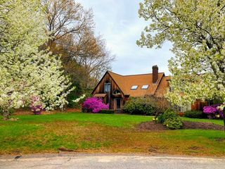 42 Pine Acres Rd, Foxboro, MA 02035