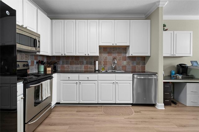 1711 Old Spanish Trail 136, Houston, TX 77054