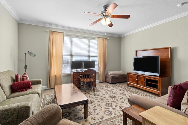 1711 Old Spanish Trail 136, Houston, TX 77054