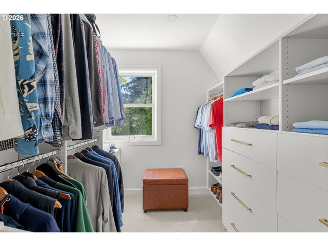 3328 Se CRYSTAL SPRINGS Blvd, Portland, OR 97202