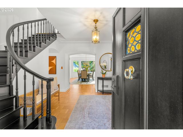 3328 Se CRYSTAL SPRINGS Blvd, Portland, OR 97202