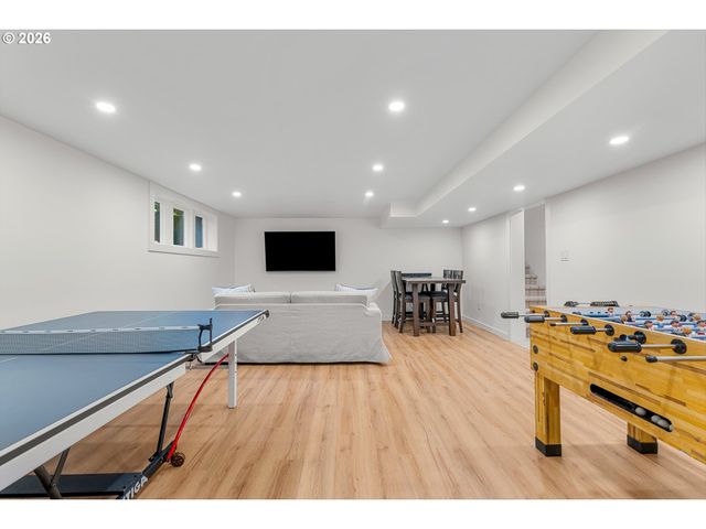 3328 Se CRYSTAL SPRINGS Blvd, Portland, OR 97202