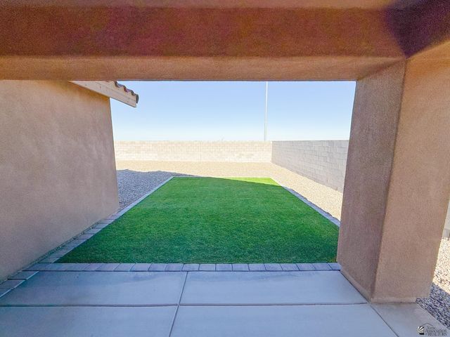 4168 S Hinckley Dr, Yuma, AZ 85365