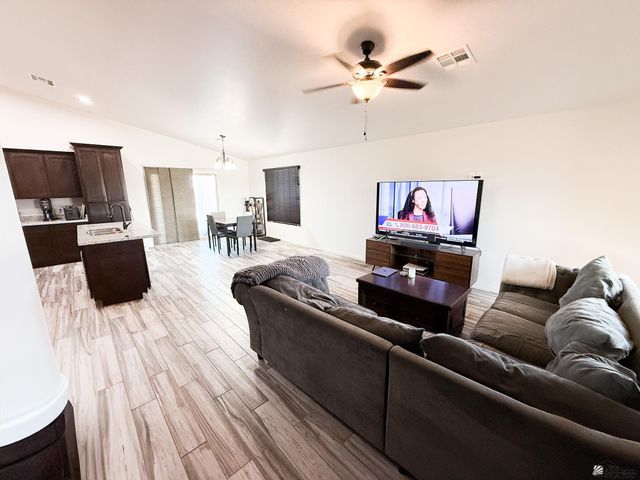 4168 S Hinckley Dr, Yuma, AZ 85365