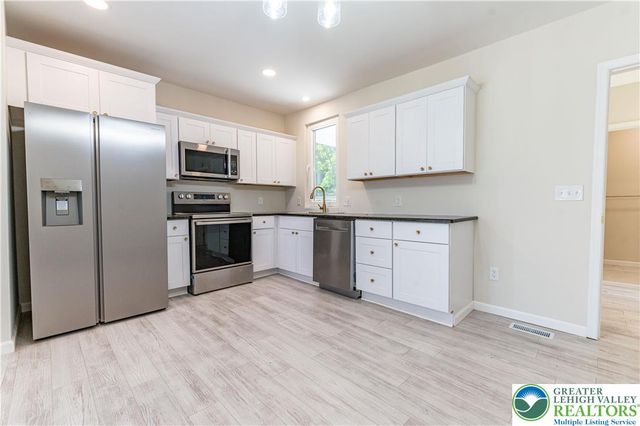 1156 William Street, Bethlehem City, PA 18015