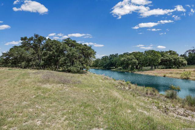 1364 N WALNUT SPRINGS RD, Johnson City, TX 78636