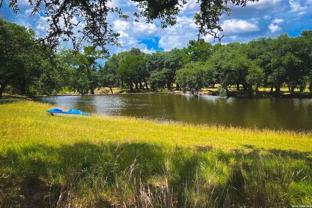 1364 N WALNUT SPRINGS RD, Johnson City, TX 78636