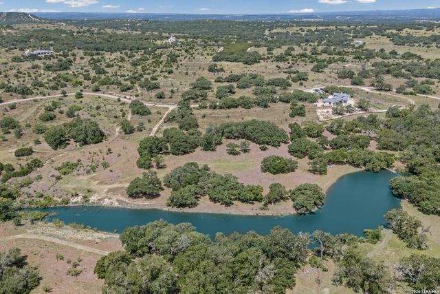 1364 N WALNUT SPRINGS RD, Johnson City, TX 78636