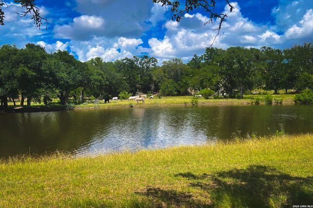 1364 N WALNUT SPRINGS RD, Johnson City, TX 78636
