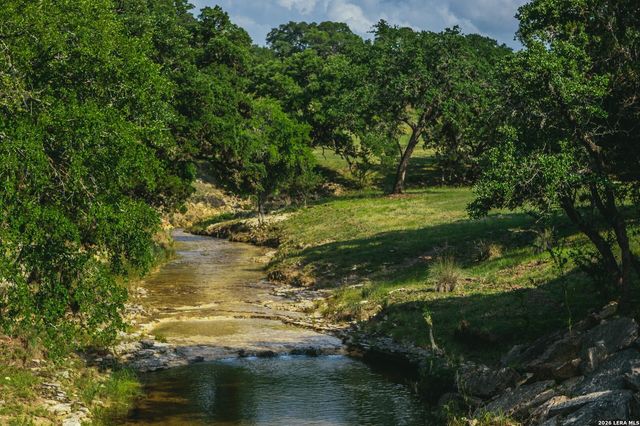 1364 N WALNUT SPRINGS RD, Johnson City, TX 78636