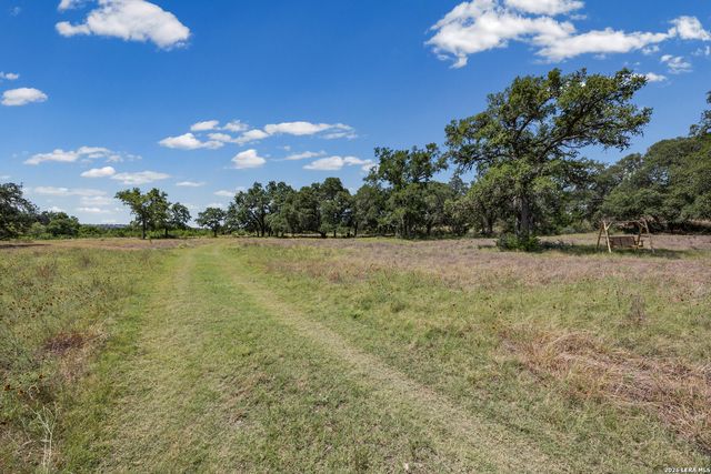 1364 N WALNUT SPRINGS RD, Johnson City, TX 78636