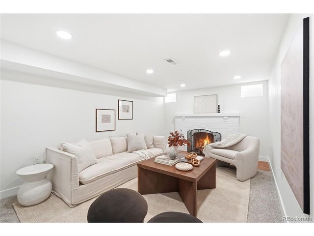 2575 S Lafayette St, Denver, CO 80210