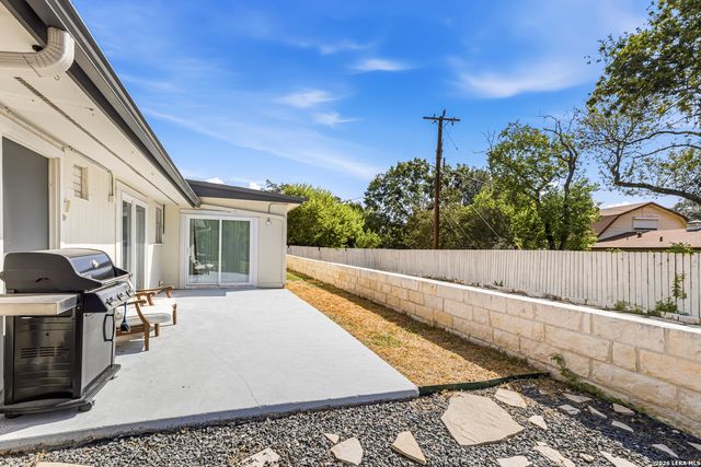 3002 WROXTON RD, San Antonio, TX 78217