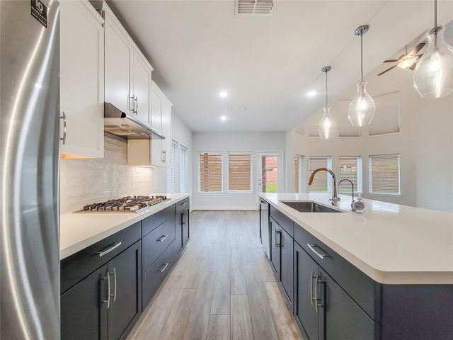 8926 Emerald Cane Drive, Missouri City, TX 77459