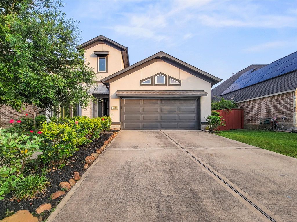 8926 Emerald Cane Drive, Missouri City, TX 77459