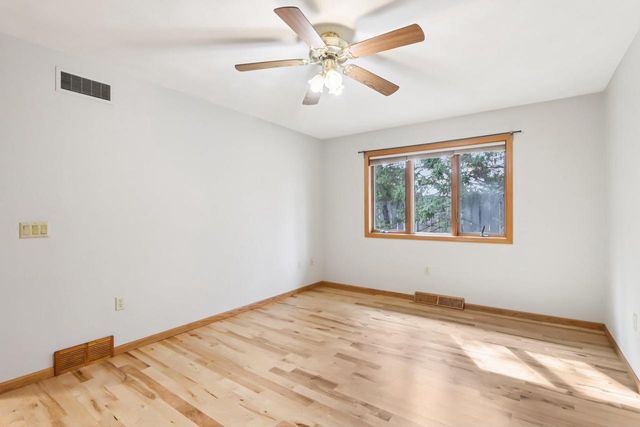 14 Village Homes Drive, Waunakee, WI 53597