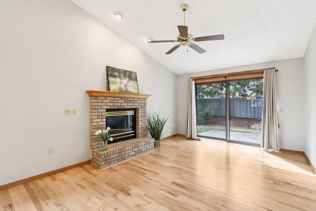 14 Village Homes Drive, Waunakee, WI 53597