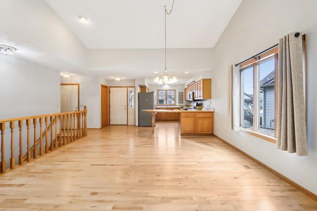 14 Village Homes Drive, Waunakee, WI 53597