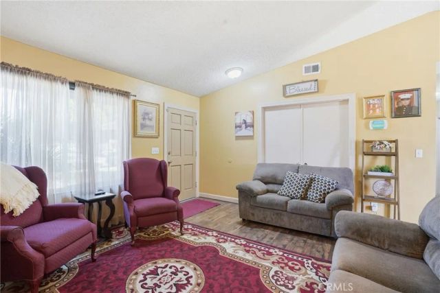 1056 Kingston, Santa Maria, CA 93458