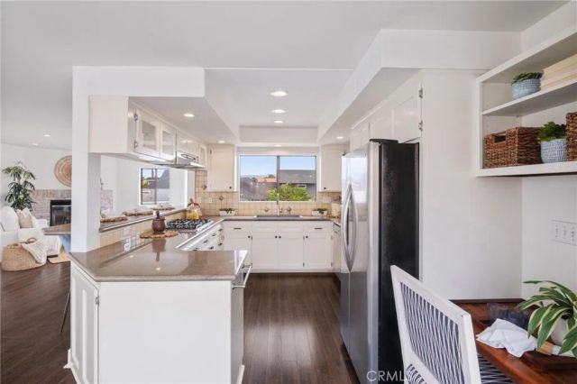 217 S Helberta 3, Redondo Beach, CA 90277