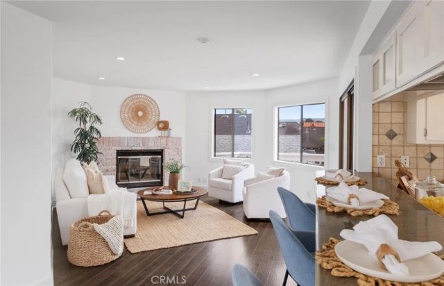217 S Helberta 3, Redondo Beach, CA 90277