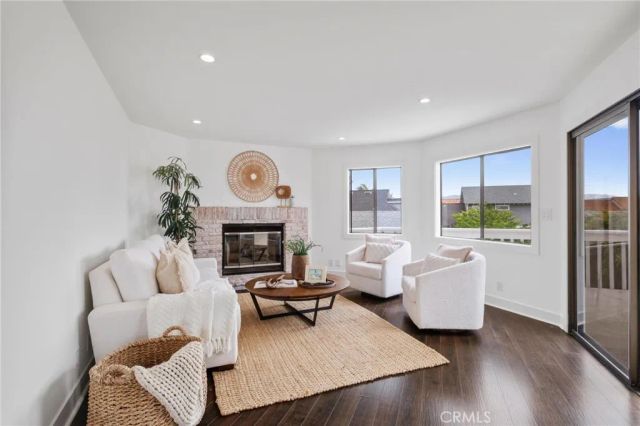 217 S Helberta 3, Redondo Beach, CA 90277