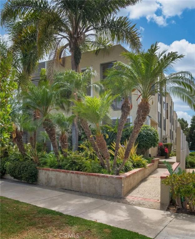 217 S Helberta 3, Redondo Beach, CA 90277