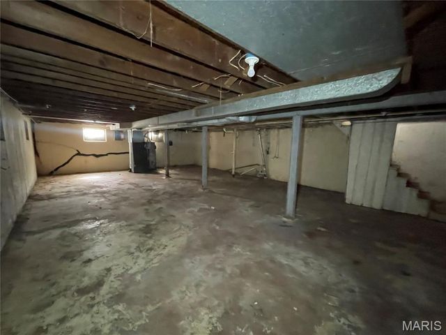 8870 Saint Cyr Drive, Jennings, MO 63136