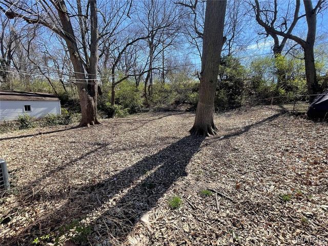 8870 Saint Cyr Drive, Jennings, MO 63136