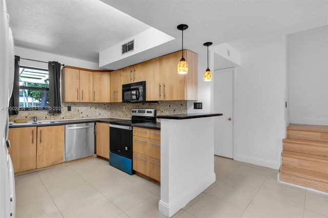 20509 NW 15 Ave 5-2, Miami Gardens, FL 33169