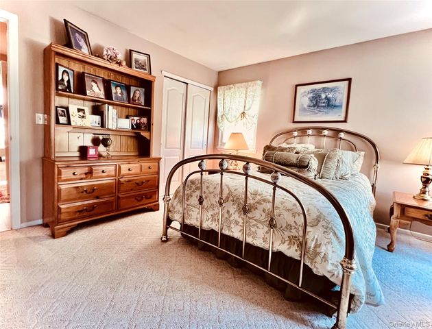 149 Windward Court S, Port Jefferson, NY 11777