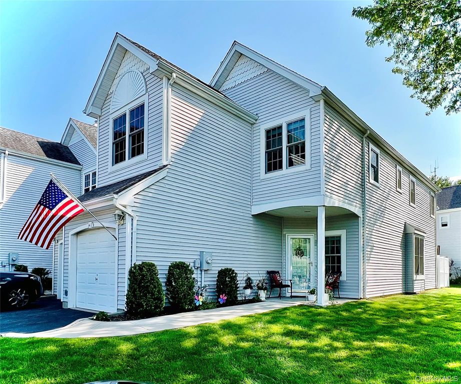 149 Windward Court S, Port Jefferson, NY 11777