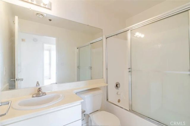 19350 Sherman Way 210, Reseda, CA 91335
