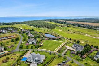 2200 Laurel Trail, Laurel, NY 11948