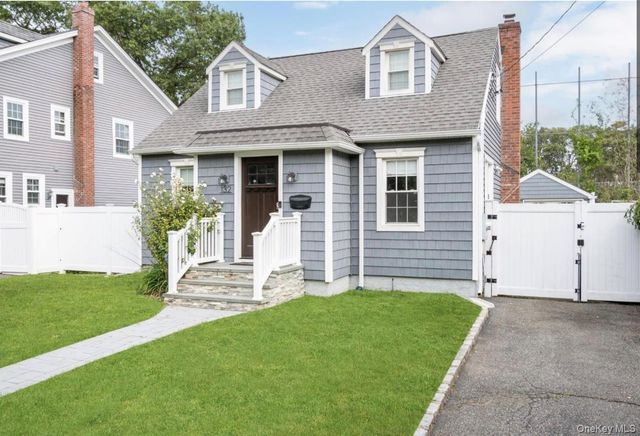 132 Webster Street, Merrick, NY 11566