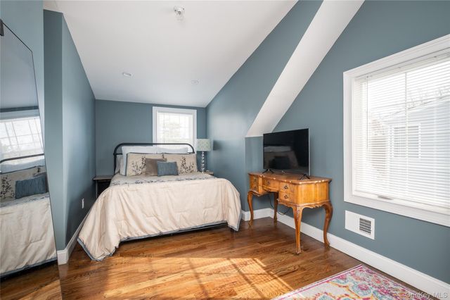 132 Webster Street, Merrick, NY 11566