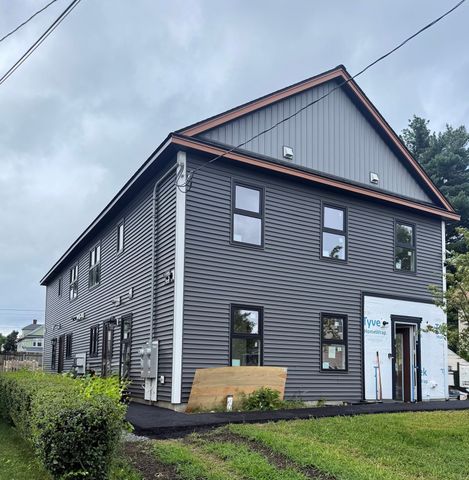 35 Greendale Ave B, Worcester, MA 01606