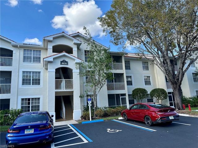 4650 Saint Croix LN 721, Naples, FL 34109