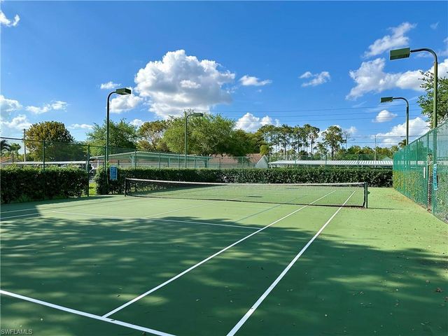 4650 Saint Croix LN 721, Naples, FL 34109