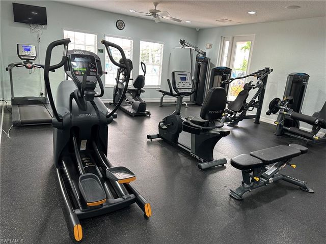 4650 Saint Croix LN 721, Naples, FL 34109