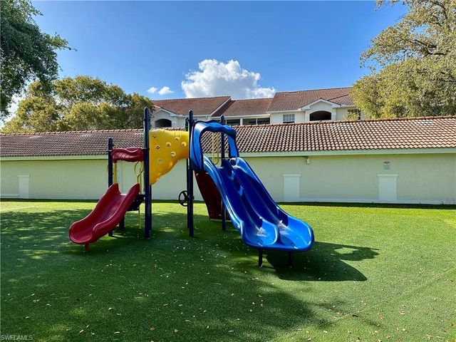 4650 Saint Croix LN 721, Naples, FL 34109