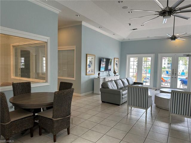 4650 Saint Croix LN 721, Naples, FL 34109