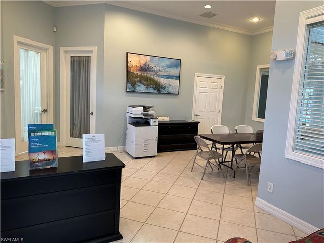 4650 Saint Croix LN 721, Naples, FL 34109