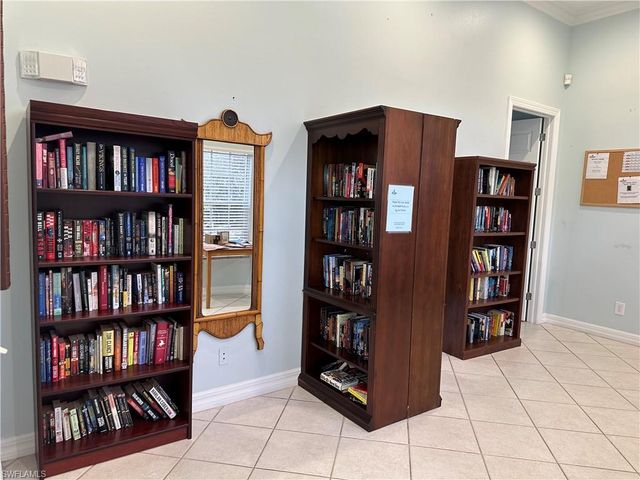 4650 Saint Croix LN 721, Naples, FL 34109