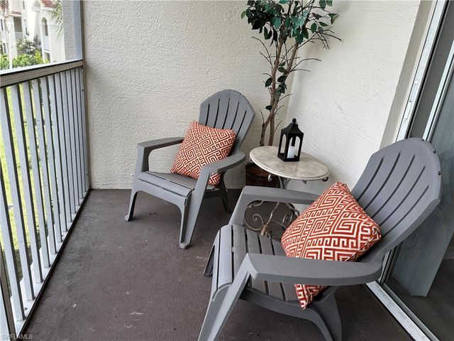 4650 Saint Croix LN 721, Naples, FL 34109