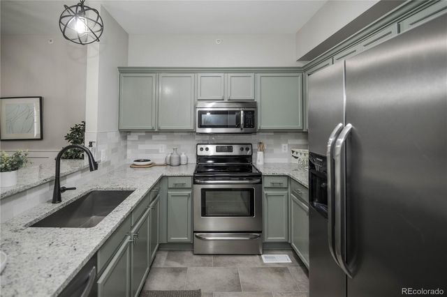 9758 Laredo Street 20C, Commerce City, CO 80022