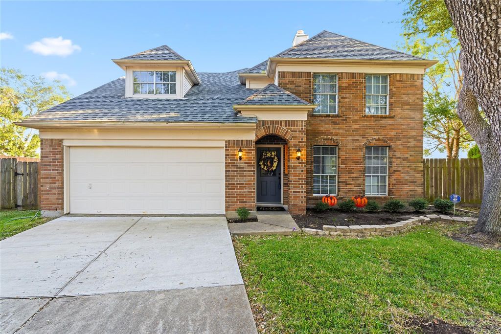 4015 Cedarwood Drive, Pearland, TX 77584