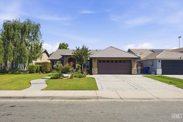 13512 Deerlodge Court, Bakersfield, CA 93314