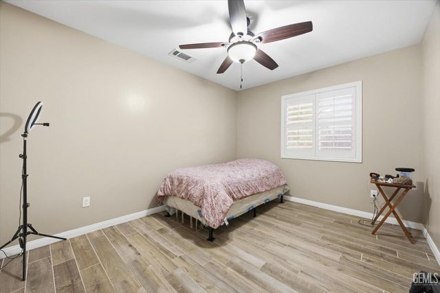 13512 Deerlodge Court, Bakersfield, CA 93314